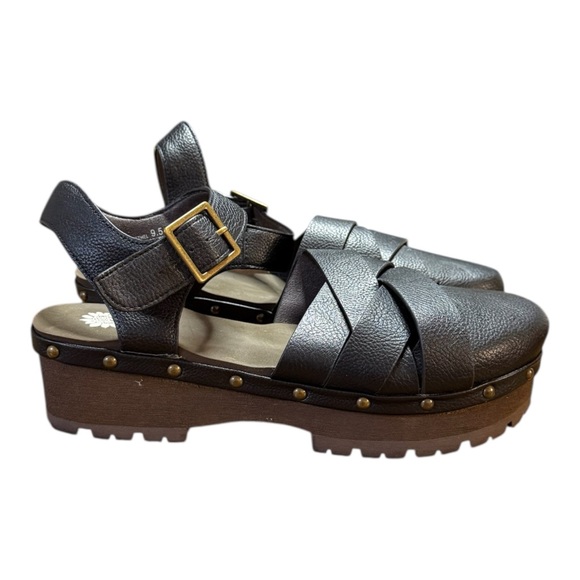 Yellow Box Shoes - Yellow Box Rethel platform faux leather woven studded Sandals Women’s 9.5